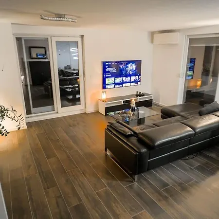 Luxury 口 Studio Knox PrimeTV 口 8min zum S-Hbf Appartement Kornwestheim