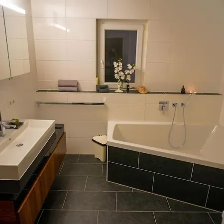 Luxury 口 Studio Knox PrimeTV 口 8min zum S-Hbf קורנווסטהיים